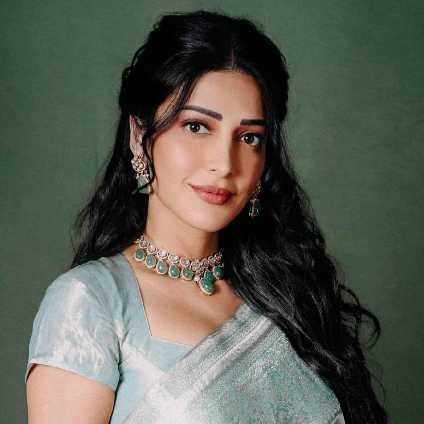 তিন হৃদয় এক অনুভূতি